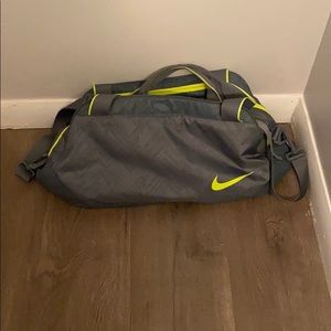 nike duffel bag